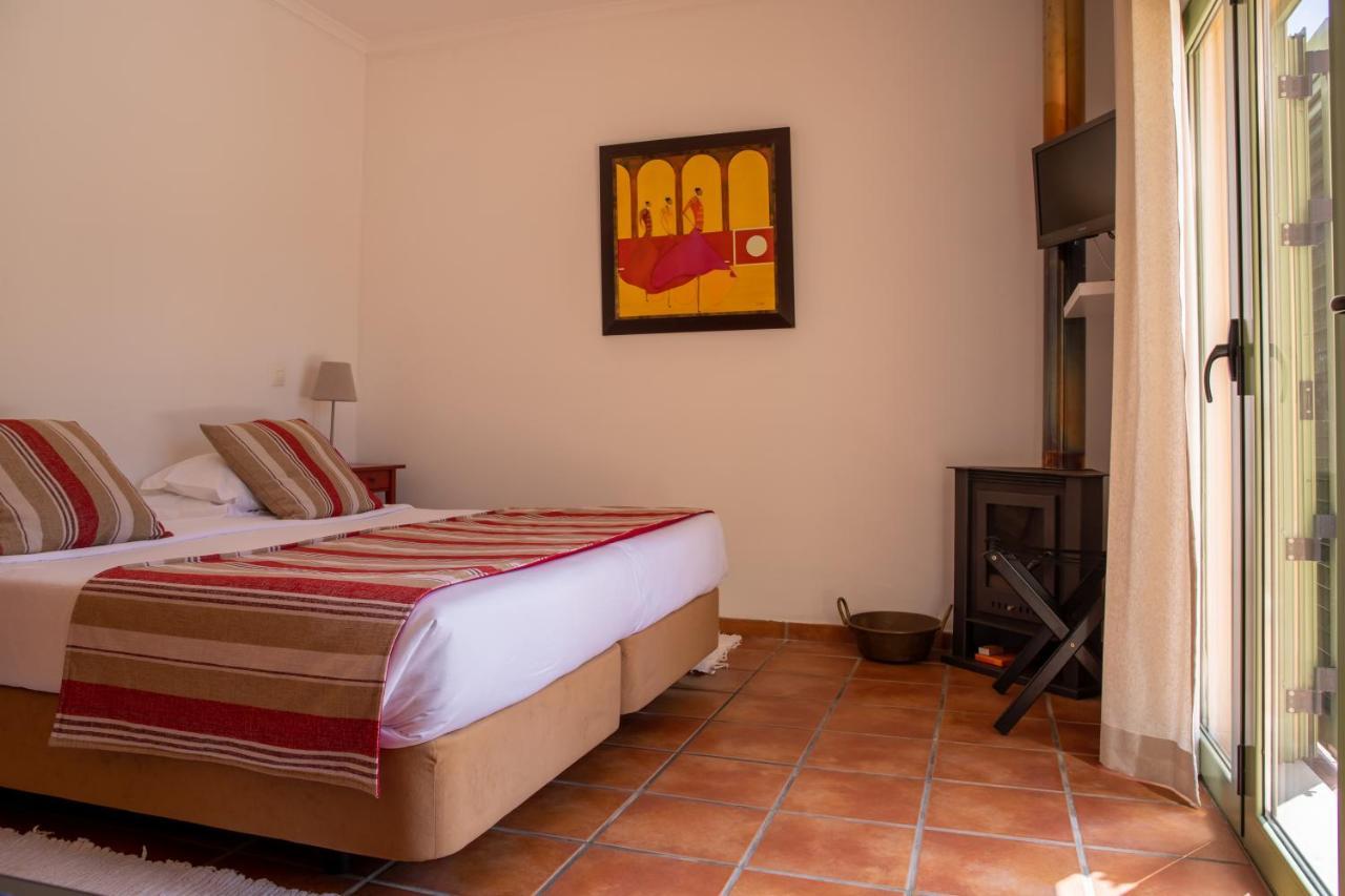 Hostal Vale De Ferreiros Abrantes Exterior foto